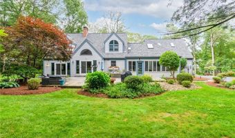 20 Beechwood Dr, Cranston, RI 02921