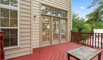 417 CLAYTON Ln, Alexandria, VA 22304