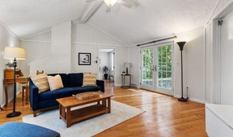 1 Blackhorse Dr, Acton, MA 01720