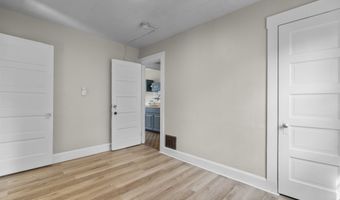 88 N Pond St, Bristol, CT 06010