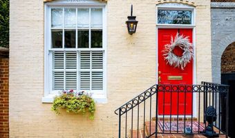 219 S ROYAL St, Alexandria, VA 22314