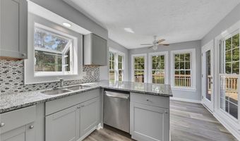 1140 Green Meadow Ct NW, Acworth, GA 30102