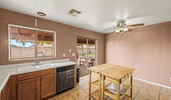 2046 S RENNICK Dr, Apache Junction, AZ 85120