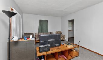 317 20th St 319, Ames, IA 50010