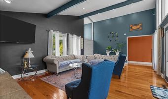 37 Pinewood Dr, North Providence, RI 02904