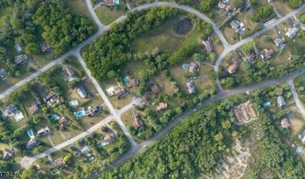 12 Thunder Dr, Alloway, NJ 07418