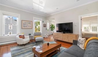 109 Church St 3, Newport, RI 02840