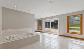 801 Lynnview Dr, Albany, KY 42602