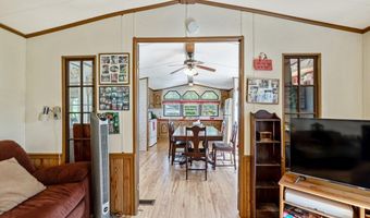 37 Wheeler Dr, Alburgh, VT 05440