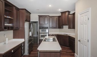 151 Mockingbird Ln, Atmore, AL 36502