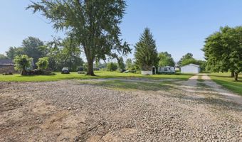 107 W High St, Ashley, OH 43003
