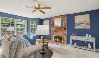 638 Old Ballwin Rd, Ballwin, MO 63021