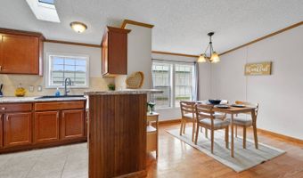 802 QUEEN ANN Rd, Amsterdam, NY 12010
