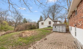 2241 Alby St, Alton, IL 62002