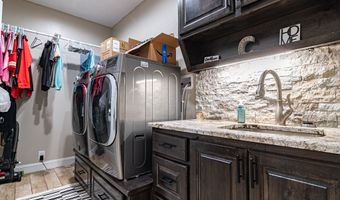 1512 Heritage Blvd, Andrews, TX 79714