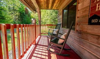 131 Gales Rd, Abbot, ME 04406