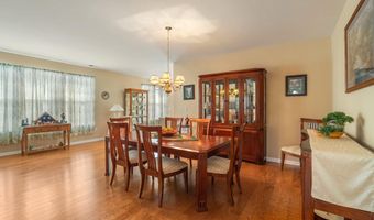 6 MOUNTAIN STREAM Ct, Barnegat, NJ 08005