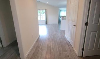 323 Shadows Lawn Dr, Athens, TN 37303