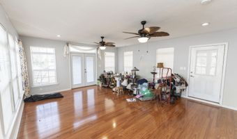 414 Pine Glen Dr, Albany, GA 31705