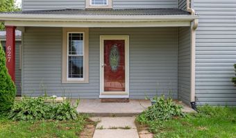 627 NE 6th, Dyersville, IA 52040