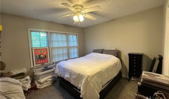 116 Jolly Ln, Athens, GA 30605