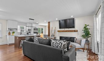 2014 Sandhurst Dr, Charlotte, NC 28205