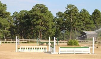 450 Addor Rd, Aberdeen, NC 28315
