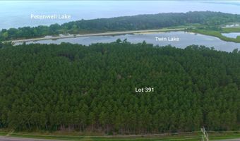 391 Twin Lakes Trl, Nekoosa, WI 54457