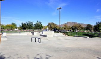 1821 W KURALT Dr, Anthem, AZ 85086