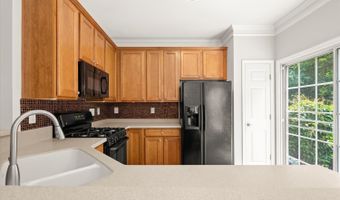 121 Finsbury Ln, Woodstock, GA 30188