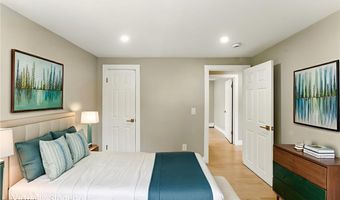 82 Barton Ave, Warwick, RI 02889