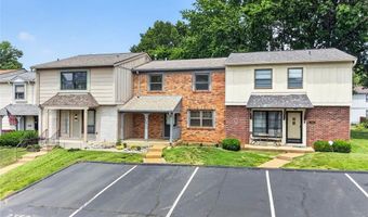 2358 Hidden Meadow Ln, Ballwin, MO 63021