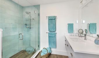 592 Tuckerman Ave, Middletown, RI 02842