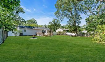 21 Park Ave, Bayville, NJ 08721