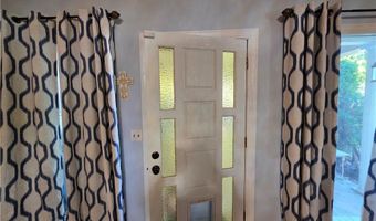 610 Central Ave, Bentonville, AR 72712