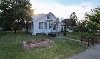 304 1st St SW, Towner, ND 58788