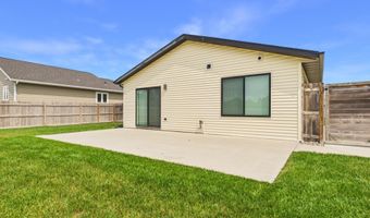 2508 Dean Ct, Brookings, SD 57006