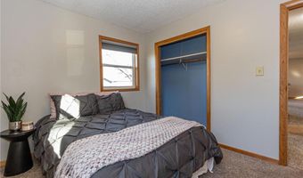 105 Ross Gdn NW, Alexandria, MN 56308