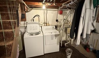 2326 Sunset Ln, Adrian, MI 49221