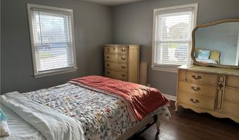 26 Raymond St, Coventry, RI 02816