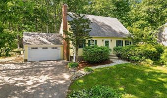 31 Kimball Rd, Amesbury, MA 01913