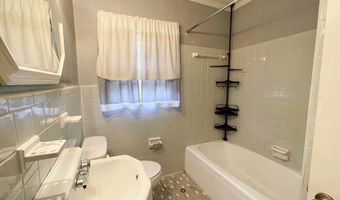 111 SE Rosewood Dr, Albany, GA 31705
