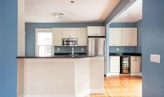 5 Cummings Rd, Newport, RI 02840