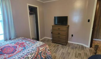 60 Summit St, Baileyville, ME 04694