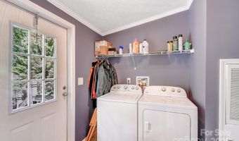 122 Little Jones Mountain Rd, Asheville, NC 28805
