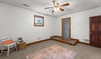 201 E Harrison St, Auxvasse, MO 65231