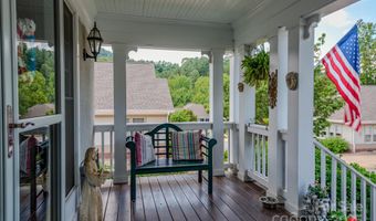 8 Creekside Way, Asheville, NC 28804