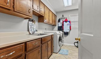 217 Collier Dr, Albertville, AL 35951