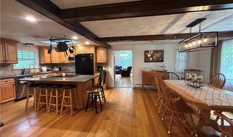 42 Ledge Rd, Coventry, RI 02816