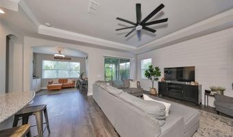 7023 OLD BENTON Dr, Apollo Beach, FL 33572